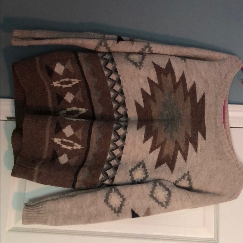 American Eagle Sweater